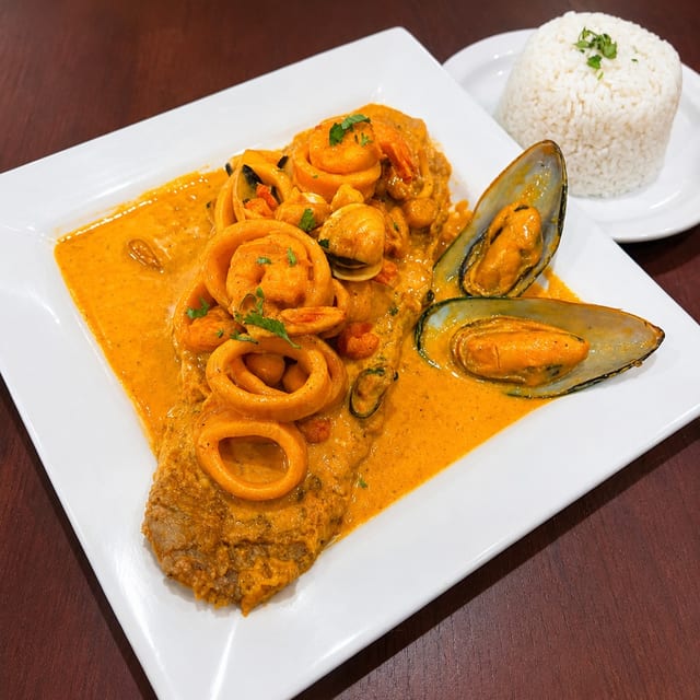 Macho Fish Platter / Pescado a Lo Macho.