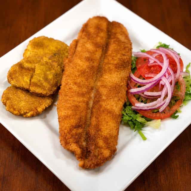 Fried Fish Platter / Filete De Pescado.