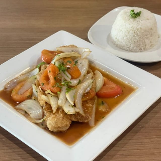 Criollo Fish Platter / Pescado a Lo Criollo.